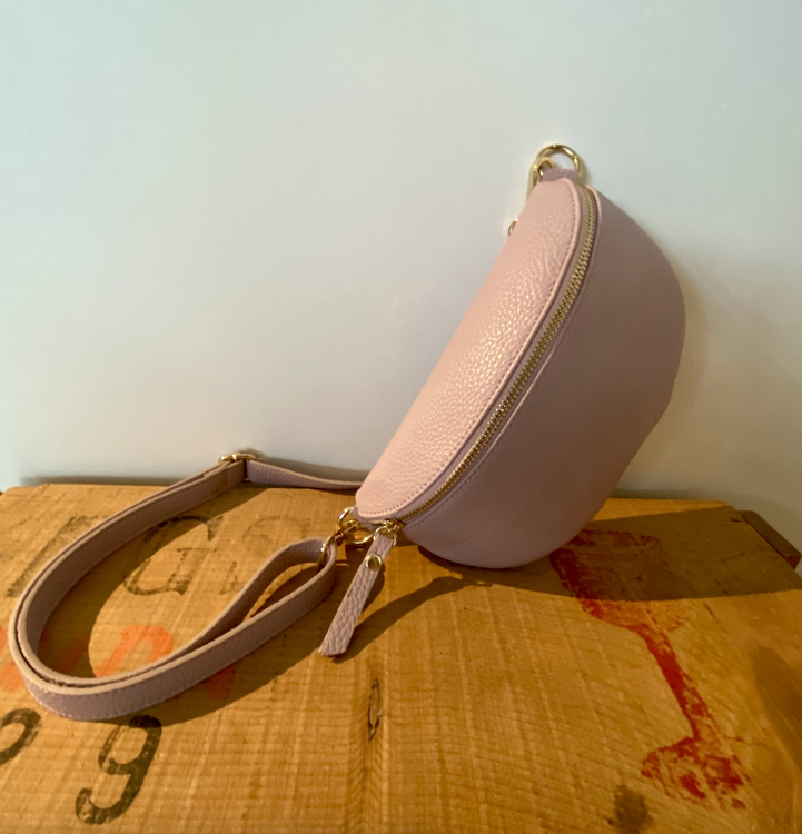 Afbeeldingen van Heuptas Crossbody tas Ruby Lila met gouden rits 100% leer