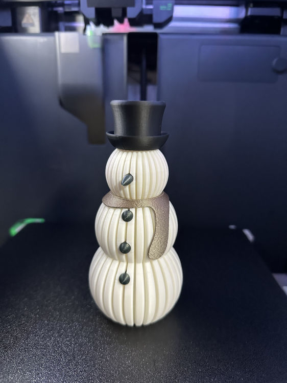 Afbeeldingen van Moderne minimalistische sneeuwman – kerstdecoratie met LED-theelicht optie - Silk Roze accenten